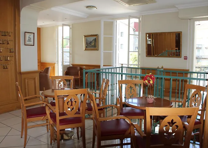 Sainte Marie ホテル 2*